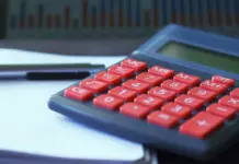 Пауза Центробанка со снижением ключевой ставки затягивается Калькулятор